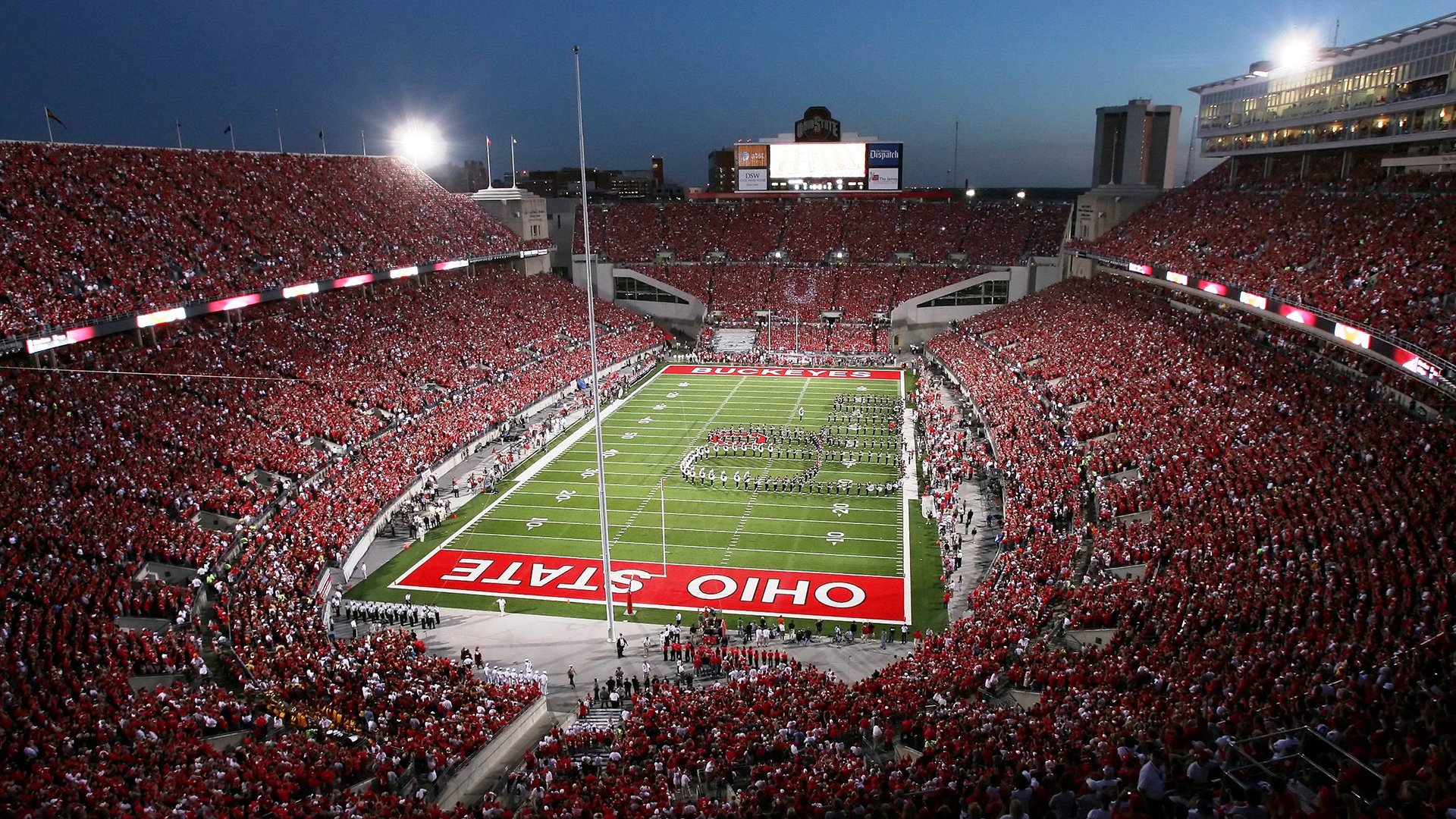 球队大将轮番出击，进攻手段多样出色，球队大名单