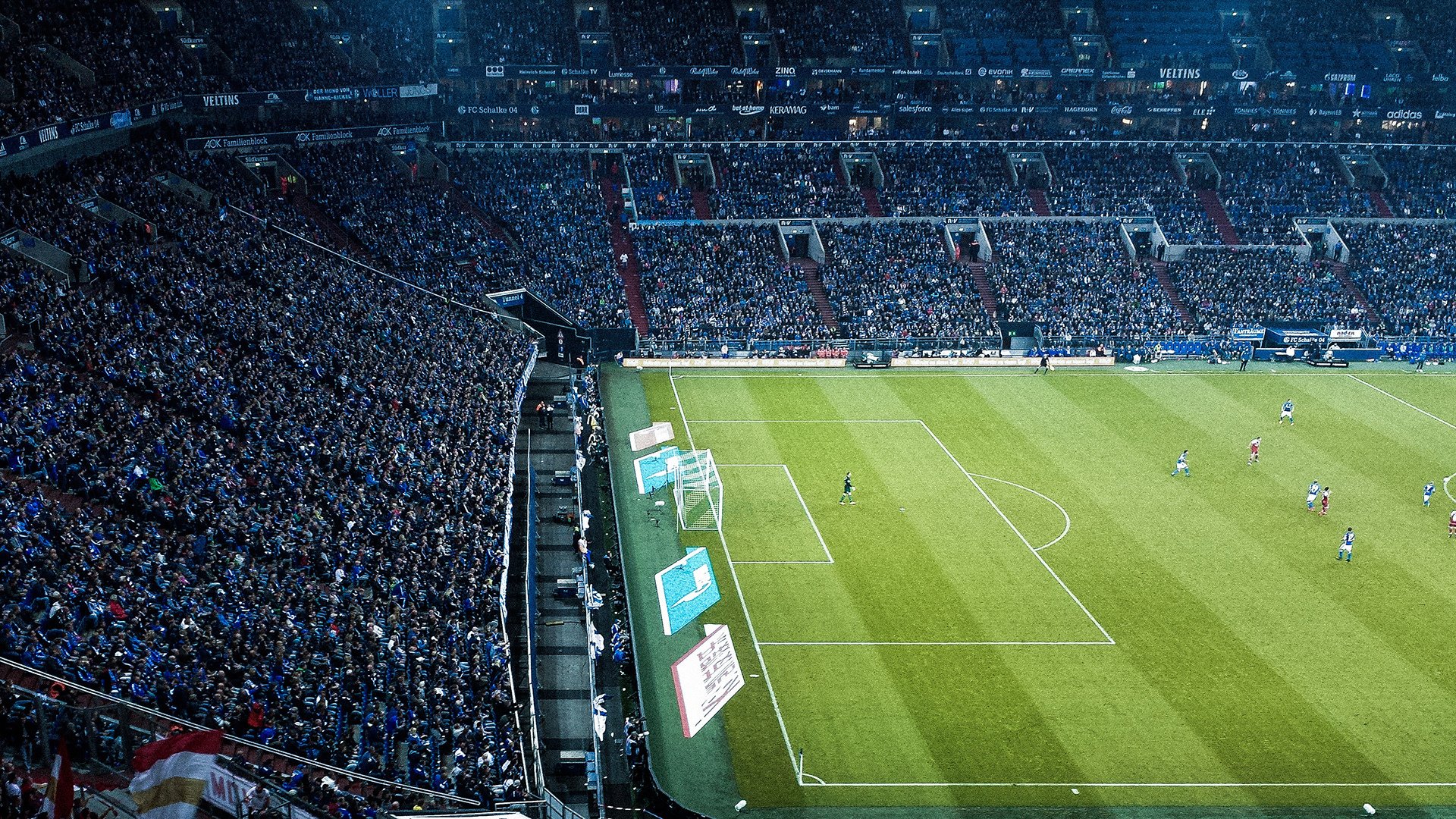 开云网页版-西甲：皇马在客场2-1逆转巴萨，夺冠希望愈发明朗，1314赛季西甲第29轮皇马对巴萨